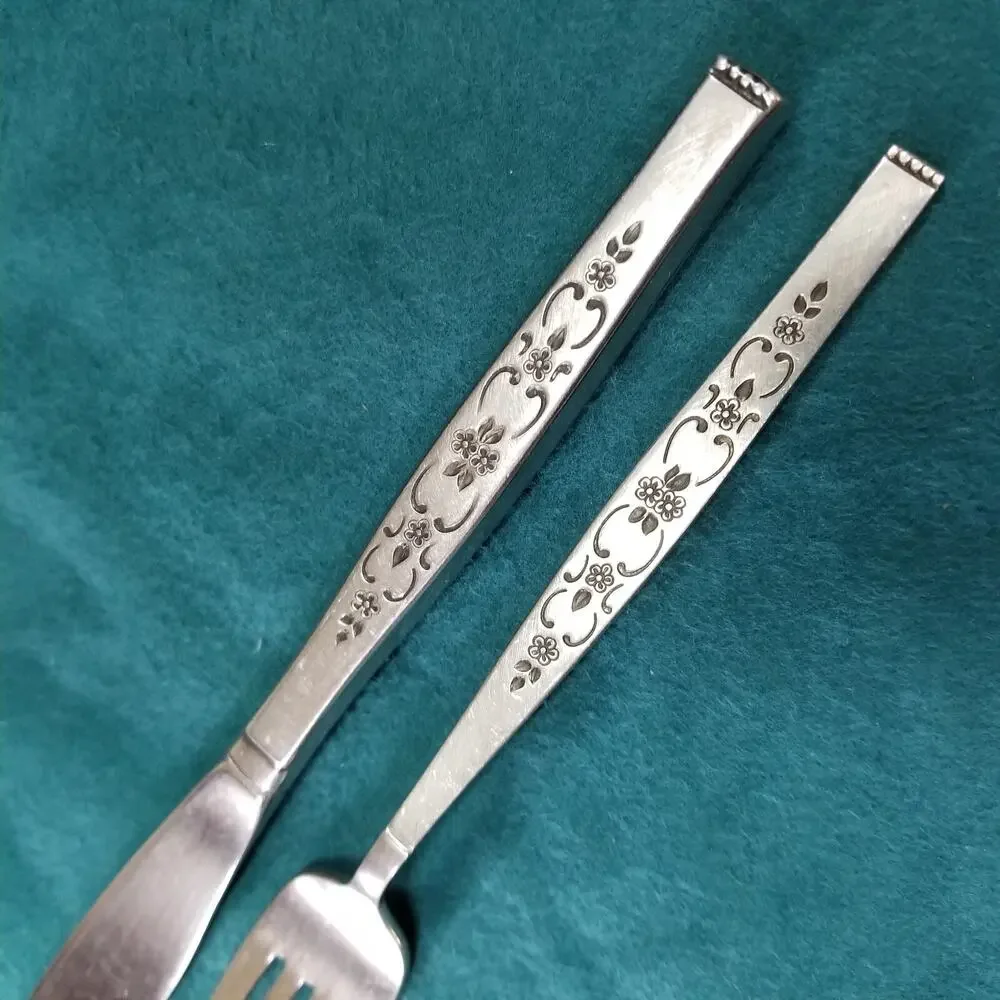 Oneida SPANADA WmA Rogers Premier Stainless 1 Knife 1 Dinner Fork Flatware